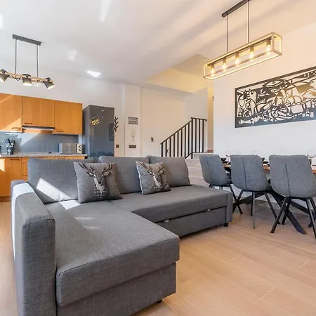 Апартаменты Majestic