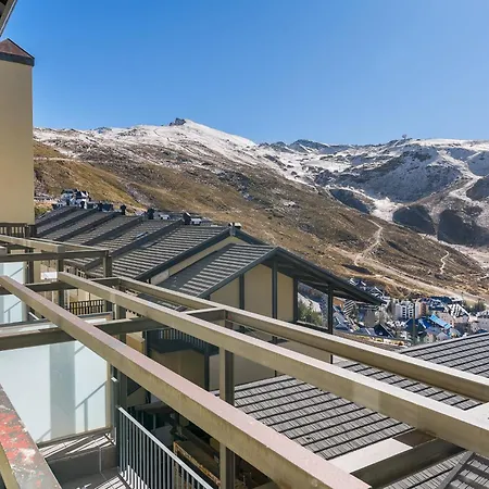 Majestic Apartment *